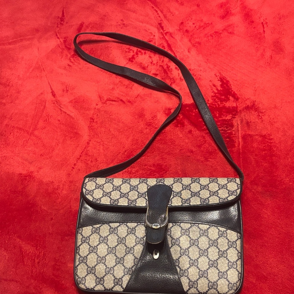 Vintage Gucci Black and Cream Patterned Crossbody Bag